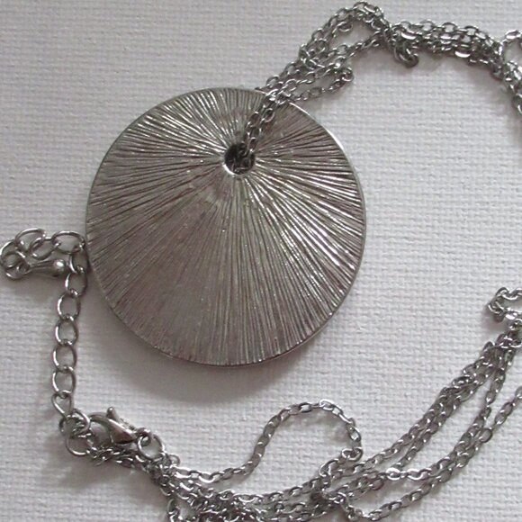 🇨🇦 Abalone shell pendant necklace, Harvest Moon, Silver, 20", large - Picture 3 of 9